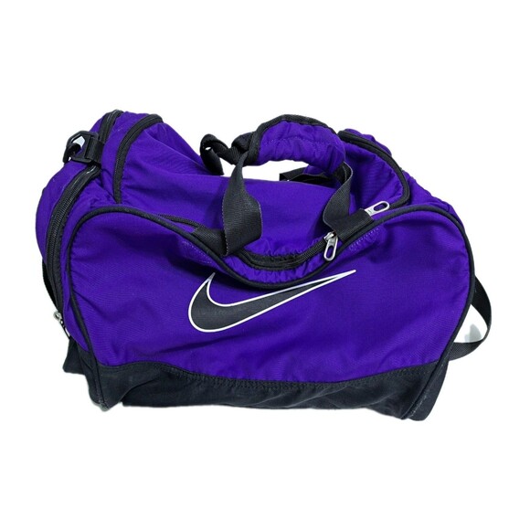Nike Gym Duffle Bag Shoulder Strap Swoosh Purple Black Carry On Travel Overnight - Picture 1 of 8